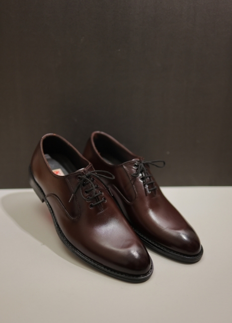 Classic Dark Brown Leather Lace Up with Polished Finish