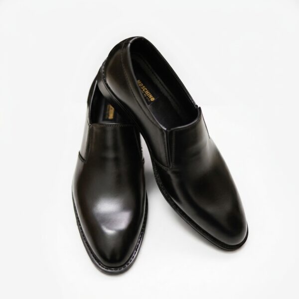 Jatt Black Leather Slip On with Refined Finish